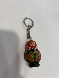 Schlüsselanhänger handbemalte russische Puppe Matroschka verschachtelte Puppe aus Holz. 1-1/2" - Bild 1 von 7