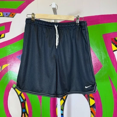 Pantalones cortos deportivos de malla Nike negros/azules. Talla pequeña. Excelente estado! Foto 1 de 4