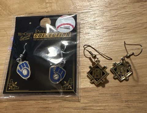 Lot of 2 Milwaukee Brewers Dangle Earrings MLB Old Logos Wincraft Sealed pr Cover