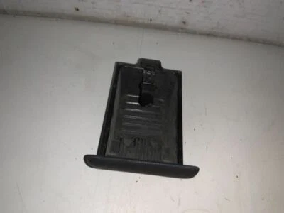 Bandeja de cenizas Silverado 1500 99, gris Foto 1 de 4