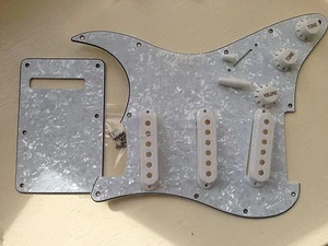 Strat SCRATCH PLATE, Trem Cover & Pickup Covers to fit USA/Mex. White Pearl 4ply - Picture 1 of 4