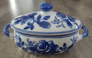 Vintage Asian Blue & White Rose Hand Painted Signed Covered Serving Dish - Picture 1 of 8