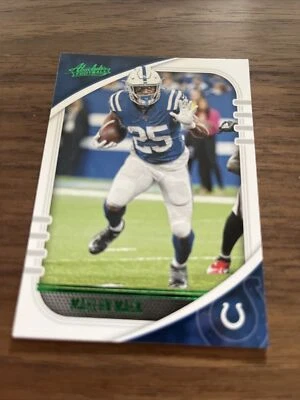 2020 Absolute Green Parallel MARLON MACK Football Card 39 Indianapolis Colts - Image 1 of 2