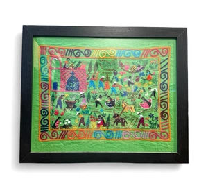 Aplique bordado hecho a mano Paj Ntaub de tela Hmong Story enmarcado vintage ÚNICO EN SU CLASE - Imagen 1 de 9