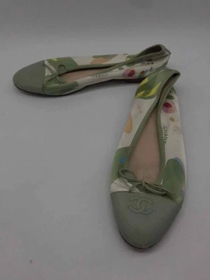 Pisos de ballet estampados Chanel verde talla 40 usados Foto 1 de 4