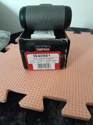 DORMAN RIGHT HAND FRONT MUSTANG WHEEL CYLINDER - Image 1 of 2