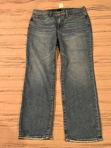 NWT Women's J.CREW Blue Essential Straight Denim Jeans Size 32 x 27" inseam - Picture 1 of 8