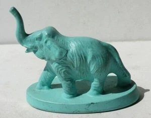 Figurine éléphant vert sarcelle sur socle ovale 1988 RH 4 feuilles trèfle fond marqué -- - Photo 1/1
