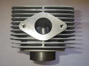 Yamaha G1 2-Cycle Gas Golf Cart Top End New Cylinder J10-11311-00 - Bild 1 von 6