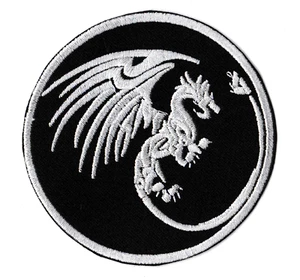 Ecusson patche dragon fantastique médiéval patch brodé thermocollant - Picture 1 of 2