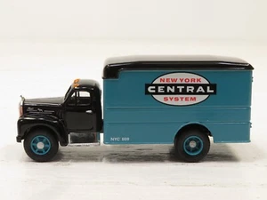 Corgi Classic 52501 Die Cast New York Central System Mack B Series Van NIB - Picture 1 of 8