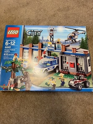 LEGO City Estación de Policía Forestal (4440) 100% Completo Foto 1 de 4