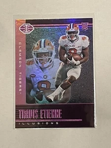 Chronicles Draft Picks 2021 Travis Etienne Illusions novato rosa #111 Jaguars - Imagen 1 de 2