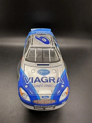NASCAR Mark Martin 1/24 2000 PREFERRED #6 VIAGRA Ford Taurus DieCast Limited - Image 1 of 4