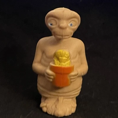 1982 E.T. EL EXTRATERRESTRE LOS COLECCIONABLES ORIGINALES - SOSTENIENDO PALOMITAS DE MAÍZ Foto 1 de 4