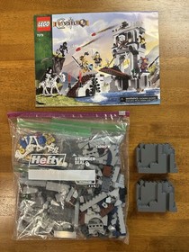 LEGO Castle: Drawbridge Defense (7079), 100% w/ Instructions, incl. Gold Knight