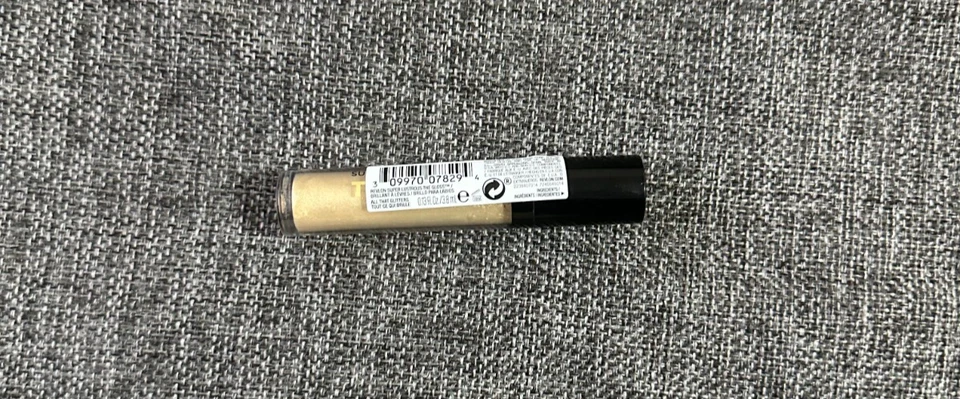 Revlon Super Lustrous Lip Gloss #300 ALL THAT GLITTERS - Image 1 of 1