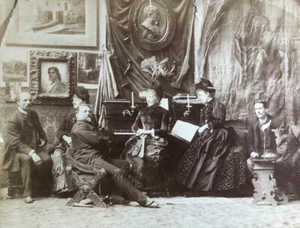 Le Peintre Aleksandr Svedomski (Svedomsky Сведомский) dans son atelier — c. 1880 - Foto 1 di 3