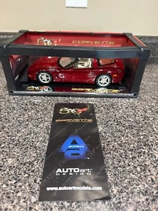 CHEVROLET CORVETTE C5 50° ANNIVERSARIO di AUTOart 1:18 - Foto 1 di 6