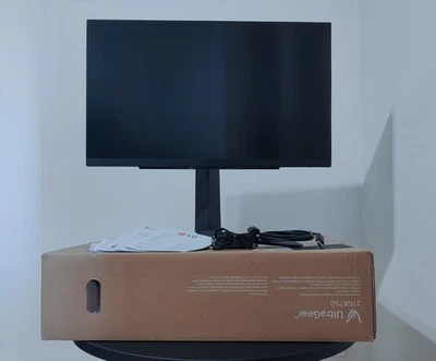 LG Ultragear 27GR75Q 165HZ 2560x1440 QHD IPS 27'' Monitor Gaming - Immagine 1 di 4