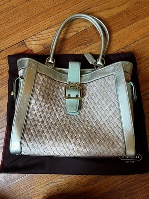 Bolso de paja tejido Coach verde menta gamuza y cuero metálico - Coach 4433 Foto 1 de 4