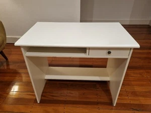 ikea desk - Picture 1 of 5