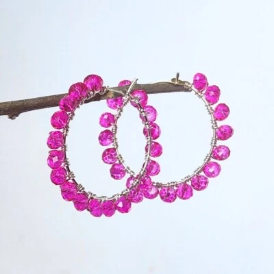 Pendientes de aro de cristal rosa hechos a mano - Aros de plata envueltos en alambre Foto 1 de 4