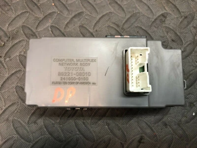 01-03 Toyota Sienna Multiplex Relay Integration Body Control Module 89221-08010 - Image 1 of 4