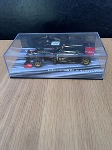 Minichamps 1/43 Scale Die Cast Model Lotus Renault GP 2011 Race Car - Black - Picture 1 of 3