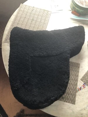 Fleeceworks Black Dressage Saddle pad Sheepskin - Image 1 of 4