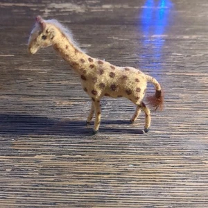 Statuina giraffa floccata tedesca Kunstlerschutz - Foto 1 di 12