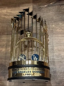 DODGERS 1981 SERIE MUNDIAL CAMPEONES 12” RÉPLICA TROFEO vs Yankees FOCO 288 ¡Hecho! - Imagen 1 de 7