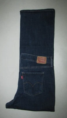 Womens Levi's 725 High Rise Bootcut Jeans. Size 18W Blue. 31" Inseam. - Image 1 of 3