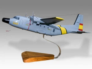 CASA C-212 Aviocar Spanish Air Force Mahogany Wood Handcrafted Display Model - Foto 1 di 12