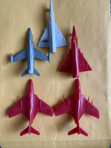 Vintage USAF Navy Lot 5 Plastic Jet Fighter Planes * Red * Silver & Gray Colors Cover