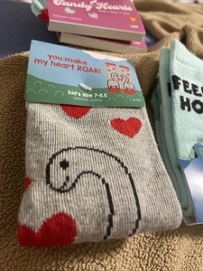 Valentine Socks Kids Size 7-8.5 - Picture 1 of 5