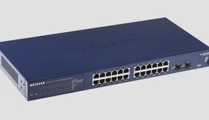 NETGEAR GS724T Smart Cloud Switch GS724T-300EUS - Afbeelding 1 van 5
