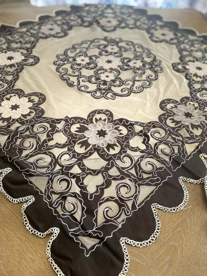 embroidery table cover Set 4 pic Fully velvet Bead Handmade Christmas Tablecloth - Image 1 of 4