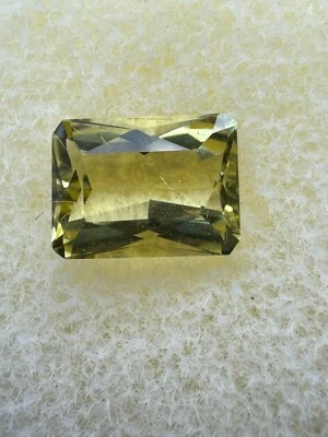 CITRINO, verde limón. Octágono. 1,33 quilates, 8 mm X 6 mm, limpio. #41 Foto 1 de 3