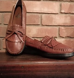 NWOT Life Stride Studio Women's Loafers, Brown Leather, Sz 8M - Picture 1 of 6