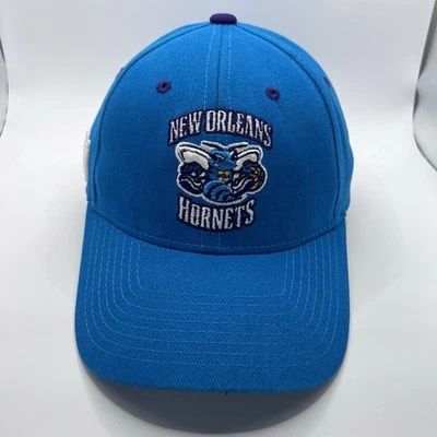 Винтажная мужская бейсболка New Orleans Hornets NBA с регулируемым ремешком - Изображение 1 из 4