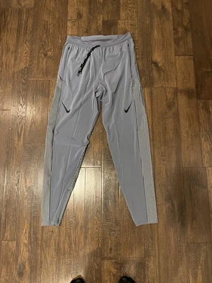 Men’s Nike Run AeroSwift Dri-FIT ADV Running Pants Carbon Gray FN3361-003 Small - Image 1 of 4