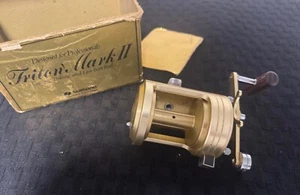 Shimano Triton Mark II Saltwater Fishing Reel Conventional Style Baitcast w/ Box - Picture 1 of 6