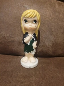 Vintage Japan Flintstone style girl pepper shakers - Picture 1 of 9
