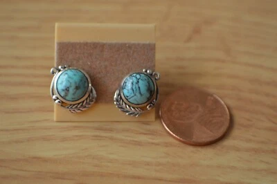 Pendientes turquesa luna azul de 3,75 quilates en plata de ley de 8 mm Foto 1 de 4