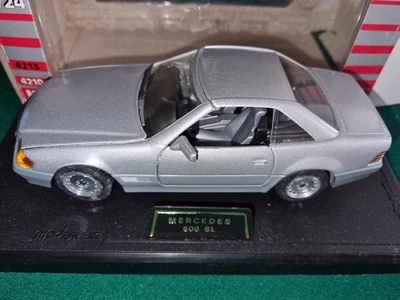 MERCEDES 500 SL 1/24  majorette Rare - Immagine 1 di 4
