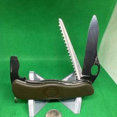 Navaja de Bolsillo VICTORINOX GAK4 Alemania Soldado Ejército Antigua De Colección Una Mano Trekker Foto 1 de 4