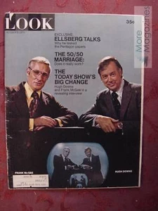 LOOK October 5 1971 DOMINIQUE SANDA PATRICK MACNEE  - Picture 1 of 12