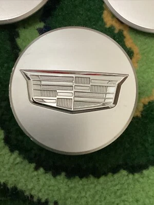 Tapa central Cadillac 9597375 ATS CTS CT6 XT5 OEM 15 16 17 18 19 2020 DE FÁBRICA Foto 1 de 4