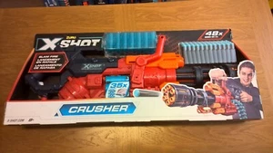 ZURU X-Shot Excel Crusher Blaster Gun. 48 Darts. ROT. Neu. - Bild 1 von 3